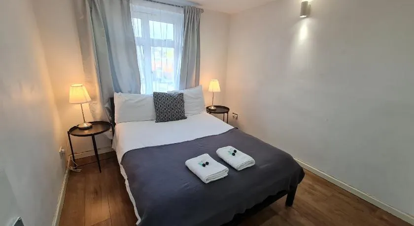 Urban Hideaway 2beds apartment - Image 1