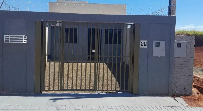 Casa privativa Próximo a Itaipu - Image 1
