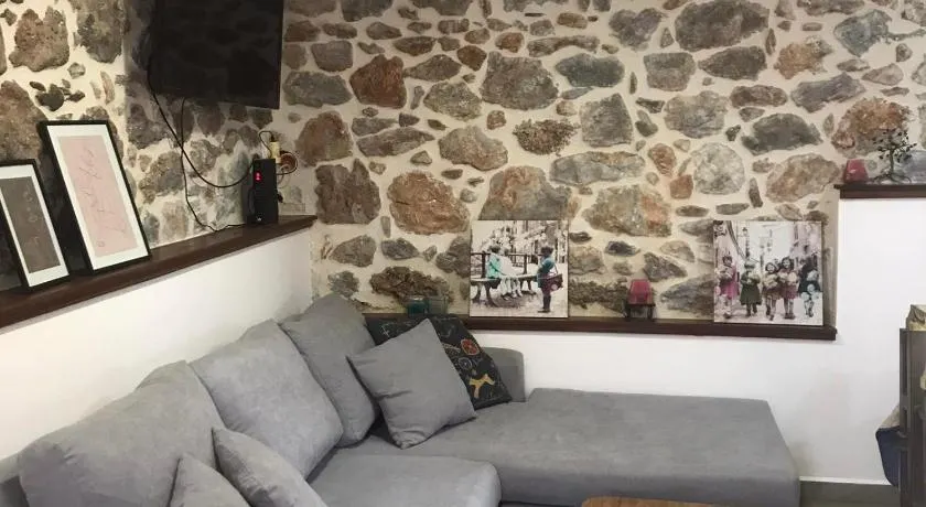 METAXIAS HOUSE - Image 1