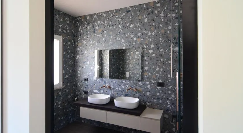 Esse Elegant house B&B-Boutique Wellness Rooms vicino al Gran Sasso D Italia - Image 1