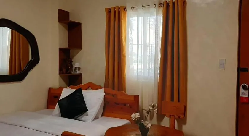 Binalonan Transient/GUESTHOUSE (PENSION GLAYDIE) - Image 1