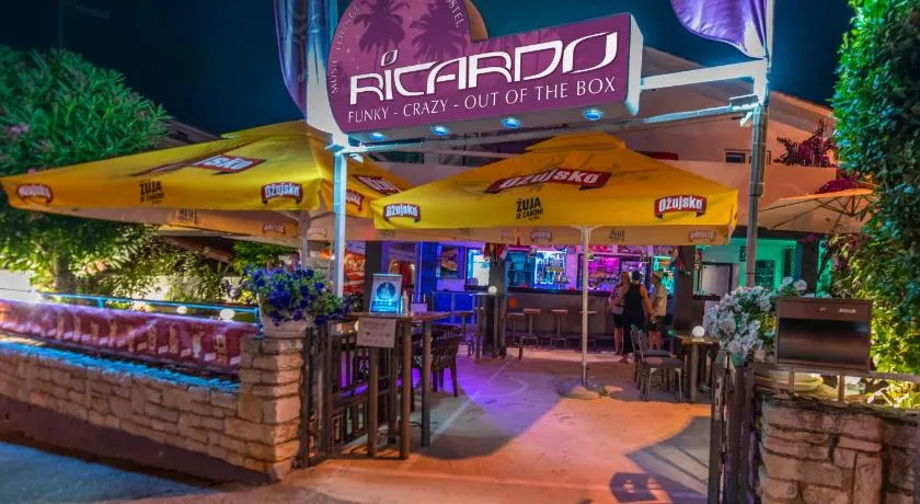 RICARDO Team-Hostel - Image 1