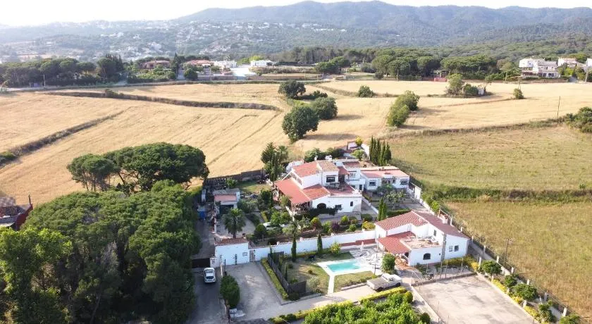 Villa de Gracia Casa 2 - Image 1
