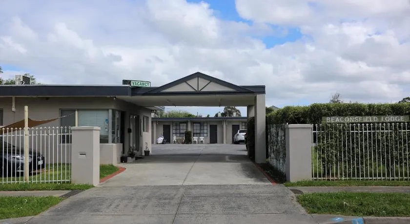 Beaconsfield Lodge Motel - Image 1