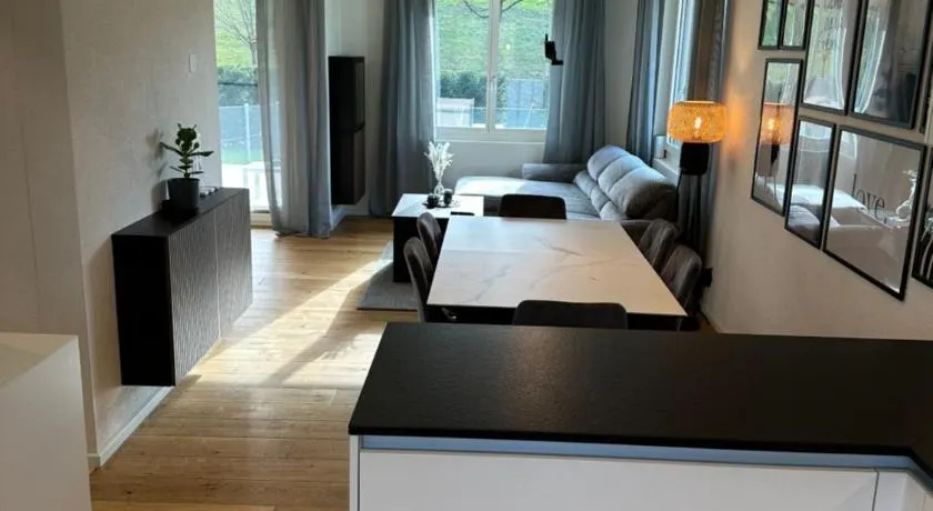 Ferienhaus an der Schwarz ZH - Image 1