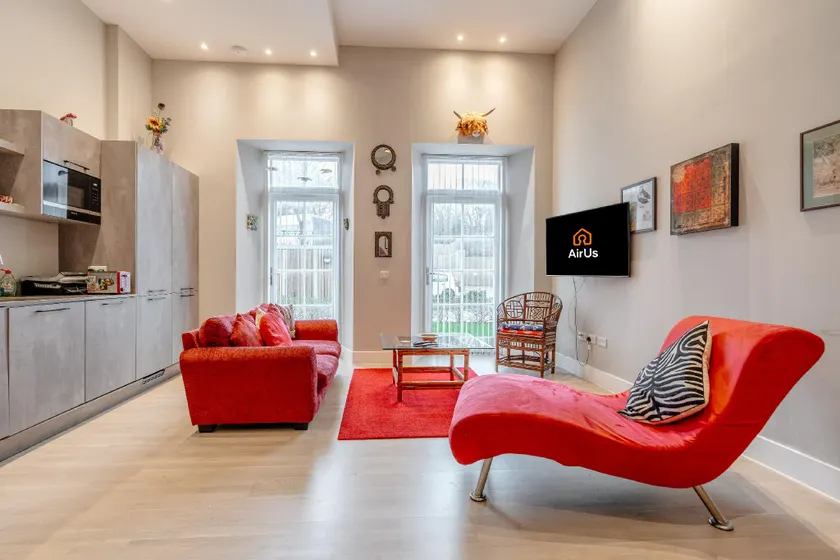 Unique Two Bed Holiday Home in Edinburgh - Image 1