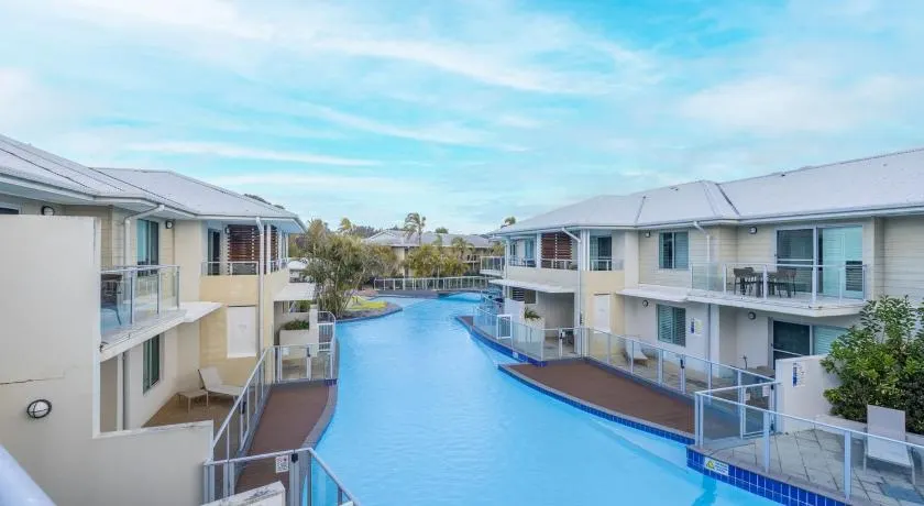 Pacific Blue 244, 255 Sandy Point Rd - pool, aircon, linen and resort features - Image 1
