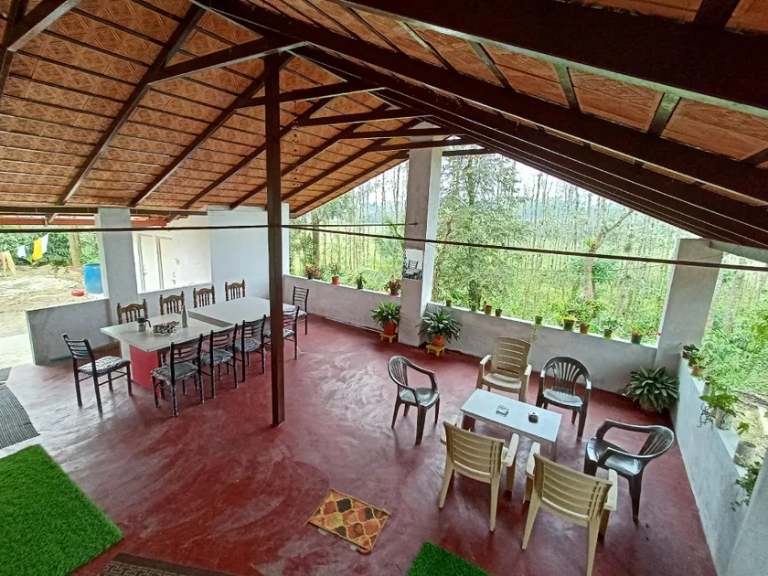 Flora Homestay - Image 1