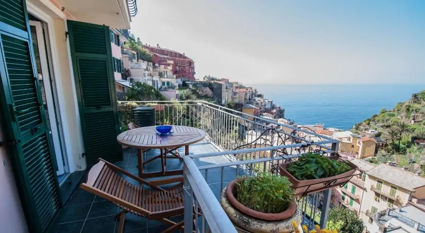Luxury Seaview Apartments Manarola by Arbaspàa - Image 1