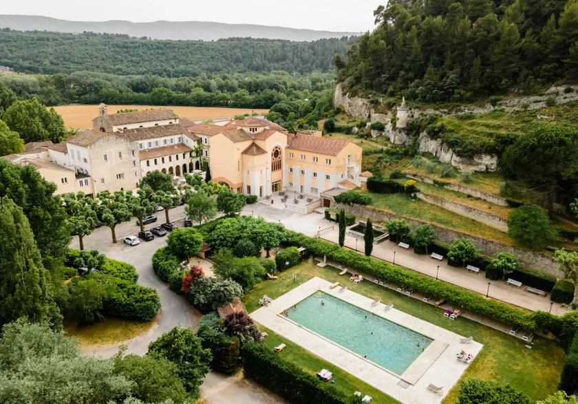 Hostellerie Notre Dame des Lumières Goult - Image 1
