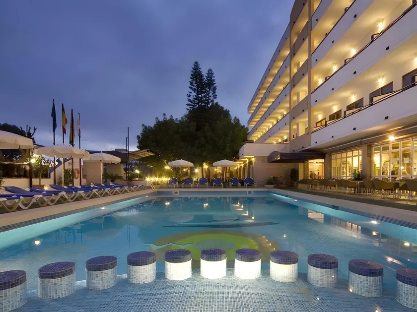 Hotel Mariant - Image 1