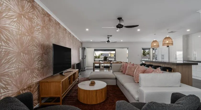 4BR Nimolanca Partial Ocean View at Kings Beach - Image 1