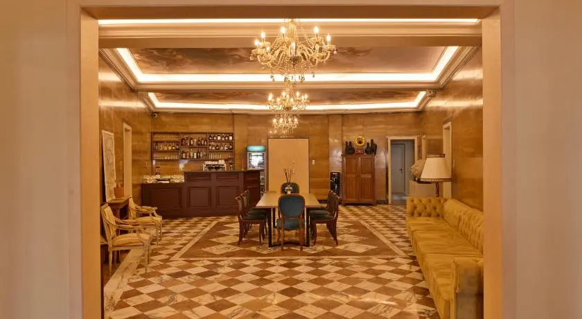 2115 Boutique Hostel - Image 1