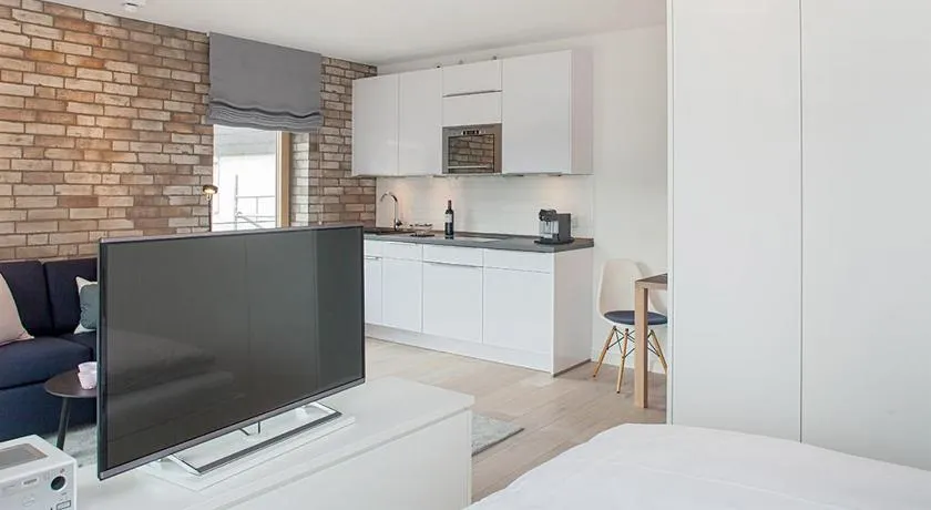2,5 Zi Design Loft Wohnung mit Gartensitzplatz - Image 1