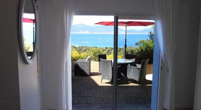 Villa Ghiatone - Image 1