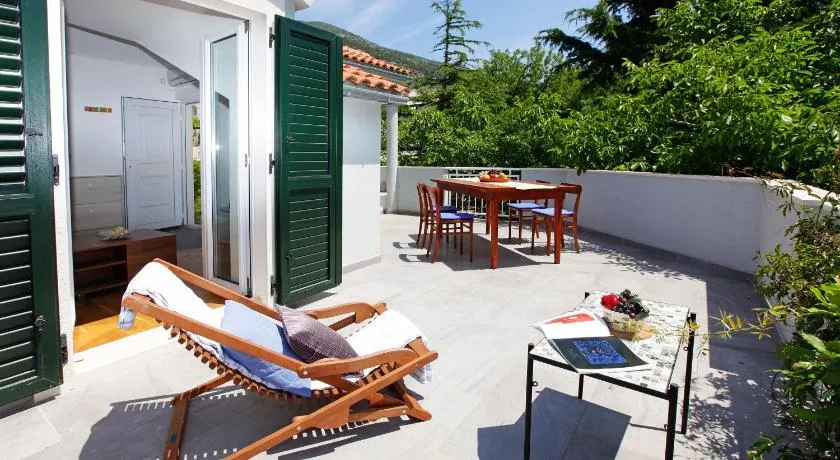 Superb penthouse Luna - Image 1