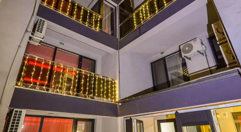 Ben Yehuda - Shabbat Friendly Apartments - Image 1