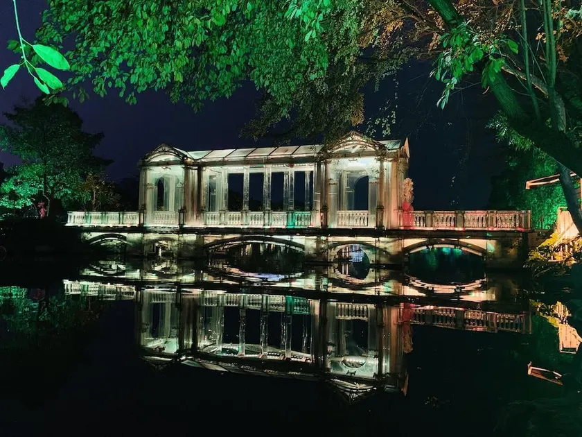 Lakeside Memory Inn Guilin - Image 1