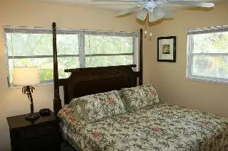 Hidden Harbor Suites - Image 1