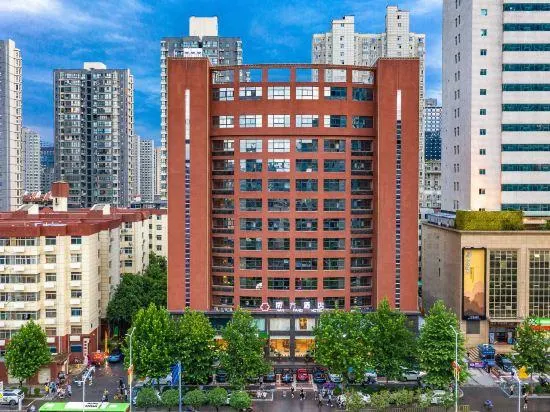 Nanfang Hotel (Youth Center Metro Station Branch) - Image 1