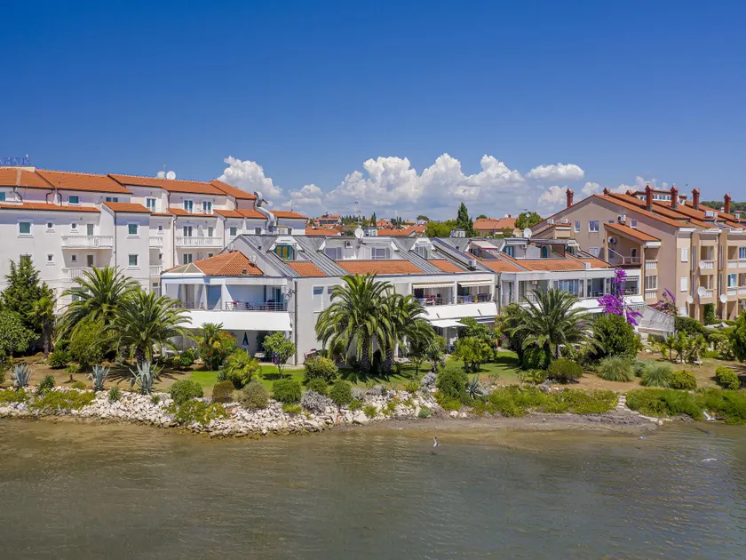 Airconditioned studio apartment with seaview - Image 1