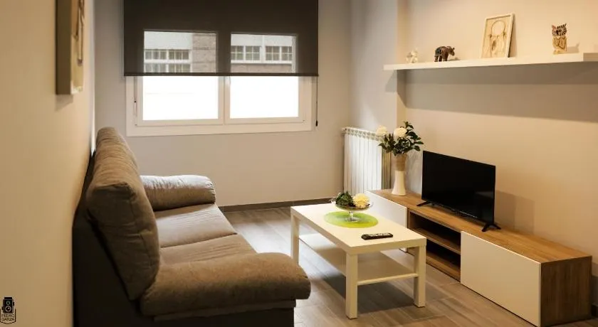dpCristal City Apartments - Image 1