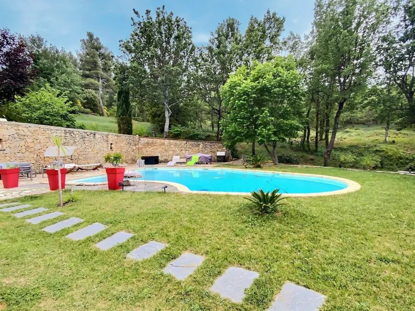 Familienfreundliche wunderschöne Wohnung mit Terrasse, Garten und privatem Pool | Bergblick | Perfekt für die Arbeit von Zuhause - Image 1