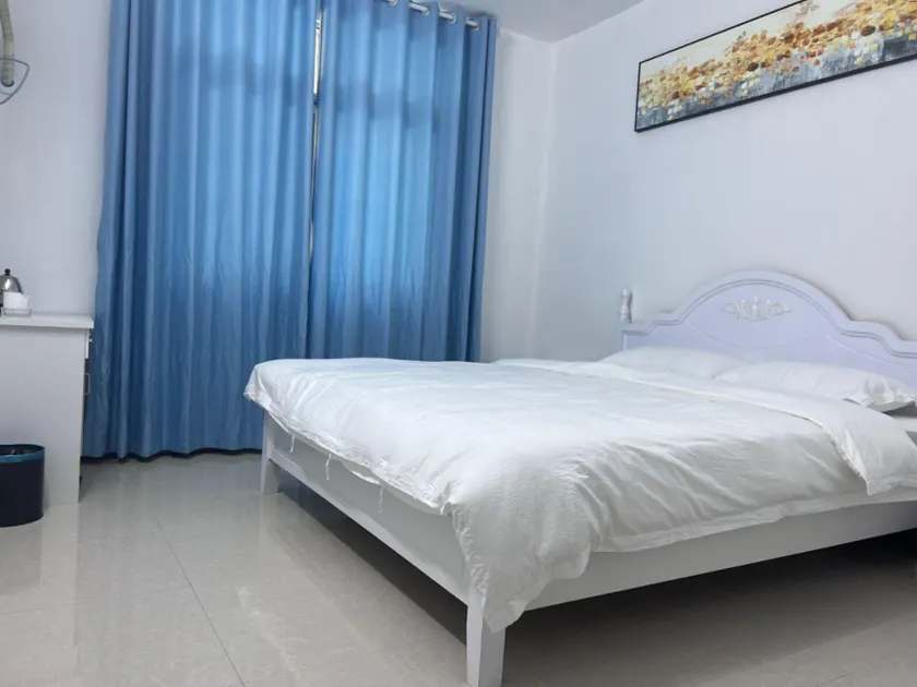 Zhizhi Hotel - Image 1
