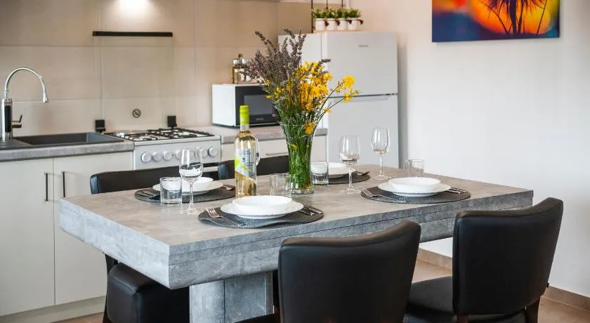 Arena Parkside Residence - Image 1