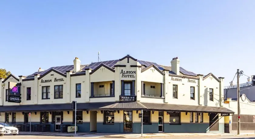 The Albion Hotel - Image 1