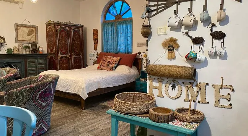 Zehava's Zimmer - Image 1