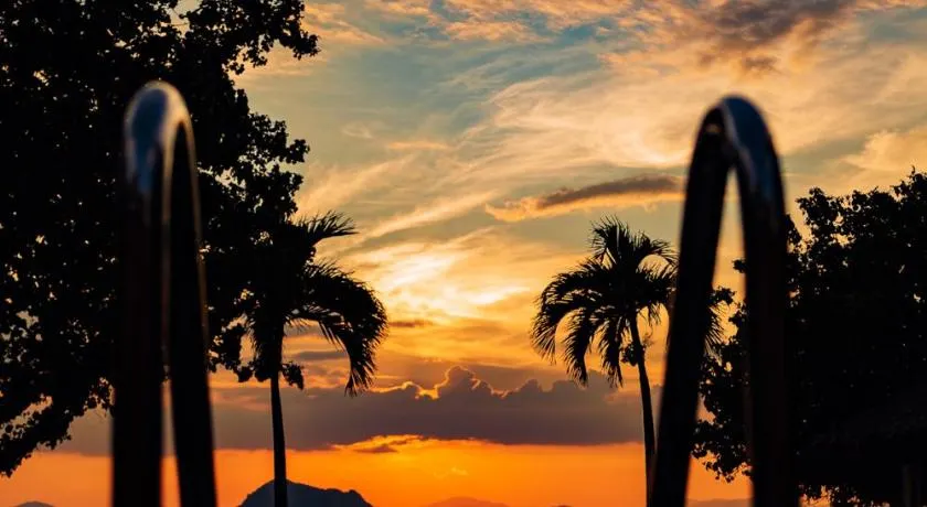 Yao Yai Beach Resort - Image 1