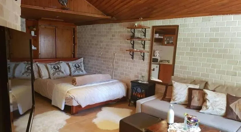 Czarina Cabin הבקתה הקיסרית והדירה הקיסרית czarina apartment - Image 1