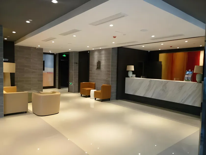 Jinjiang Inn Select Qingdao West Coast Coach Exhibition Center High-Speed Railway Station - Image 1