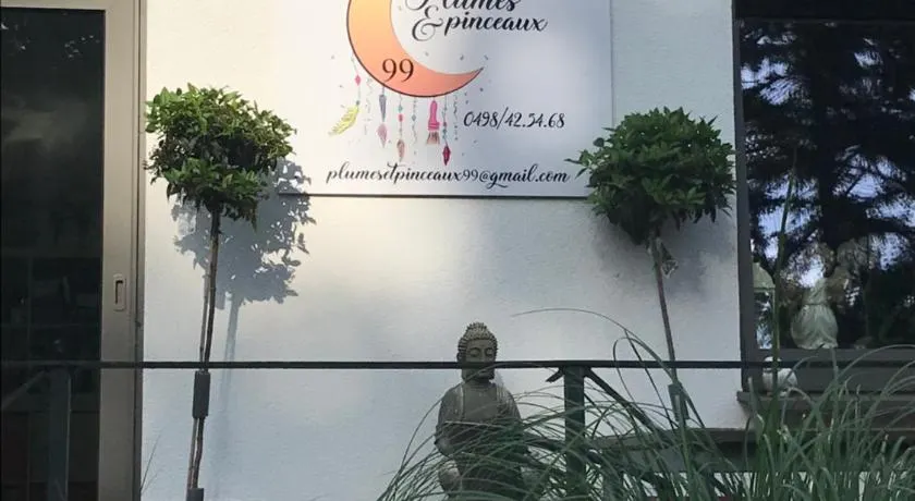 Plumes et Pinceaux - Image 1