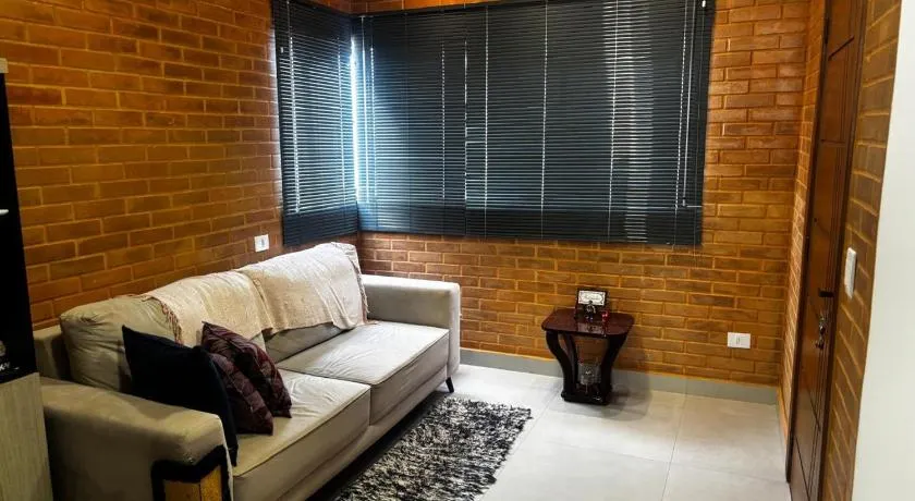 Casa em local tranquilo - Bairro Recanto dos Pássaros - Image 1