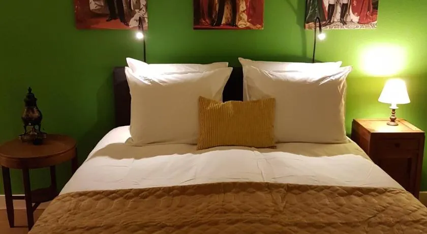Emma's B&B - Image 1