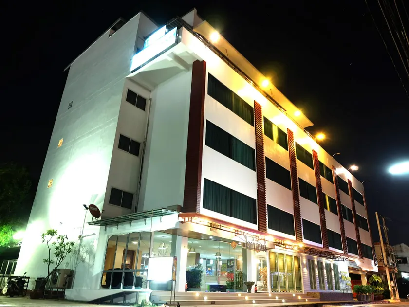 White Inn Nongkhai - Image 1