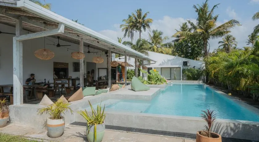 Global Surf Lodge Kabalana - Image 1