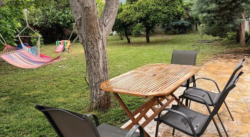 The Country House in Amarynthos - Image 1