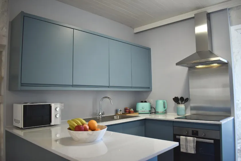 Sunday Cottage - Image 1