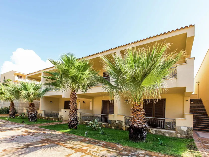 Comfortable apartment with AC very close to the sandy beach - Image 1