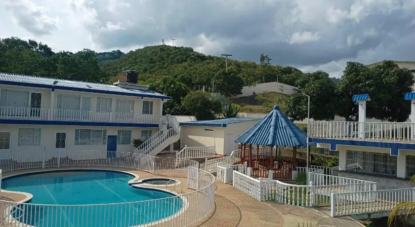 Hotel Cabaleón - Image 1