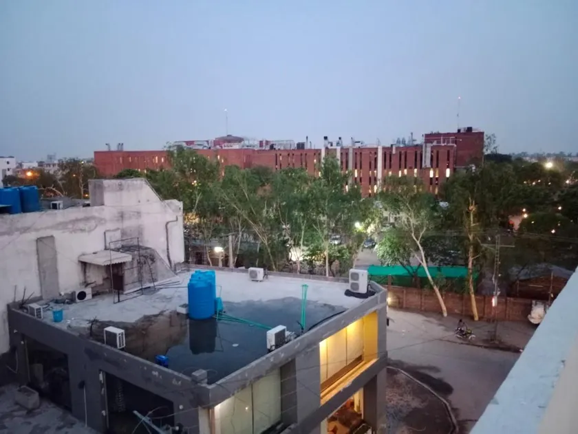 Hotel Royal Grace - Image 1