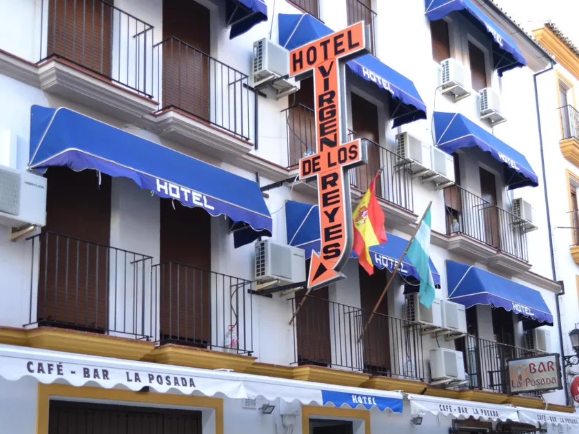 Hotel Virgen de los Reyes - Image 1