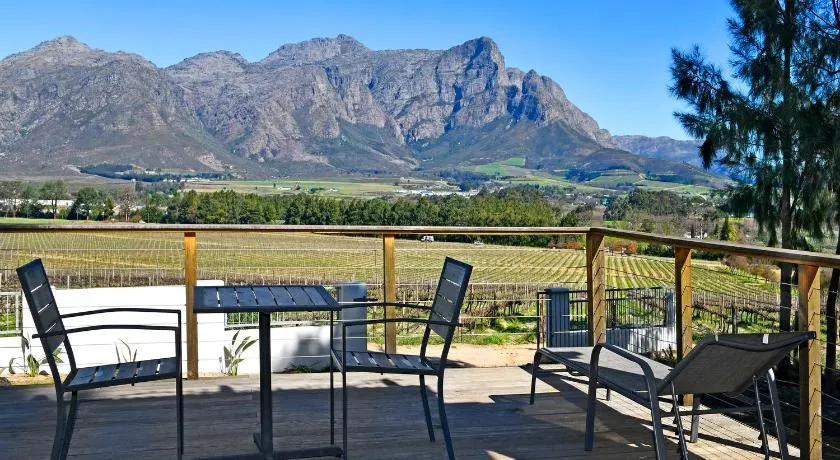 Topiary Wine Estate & Cottages - Image 1