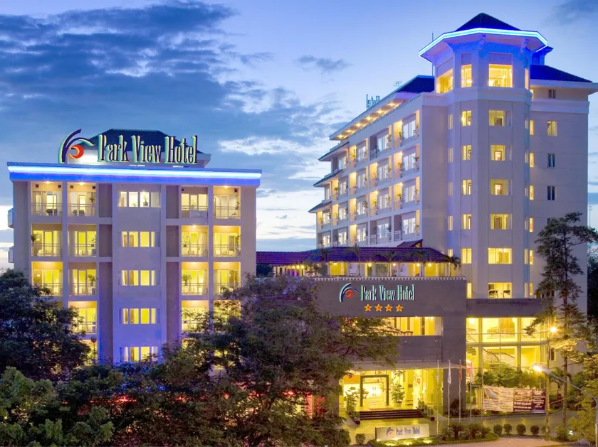 Park View Hotel - Image 1