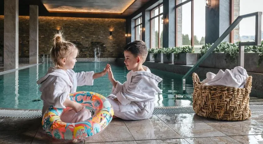 Tylickie Wzgórze SPA & Wellness - basen, sauna, siłownia, atrakcje dla dzieci - Image 1