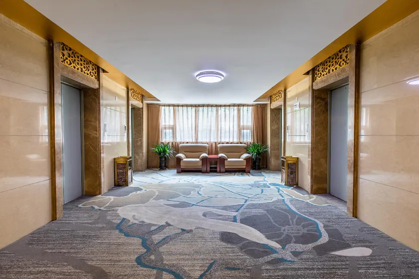 Shenlong Hotel - Xi'an Datang Xishi & Northwestern Polytechnical University Subway Station - Image 1