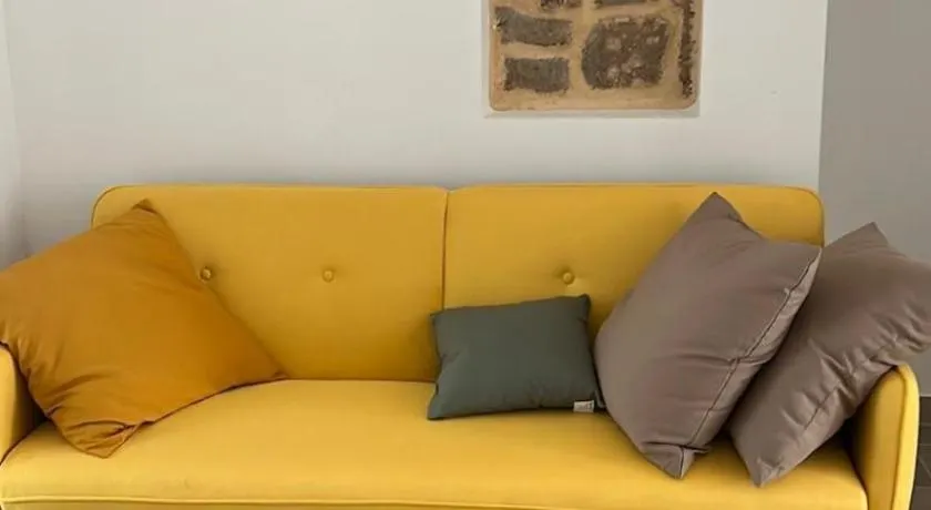 yellow house - Image 1